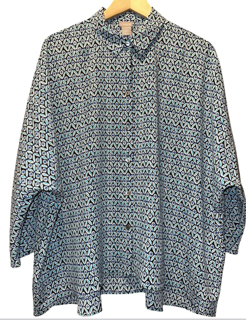 Chico's Blue and White Geometric Lightweight Top